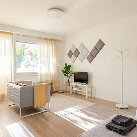 Uudistettu Kahdelle Omalla Parkkipaikalla Apartamento Rovaniemi